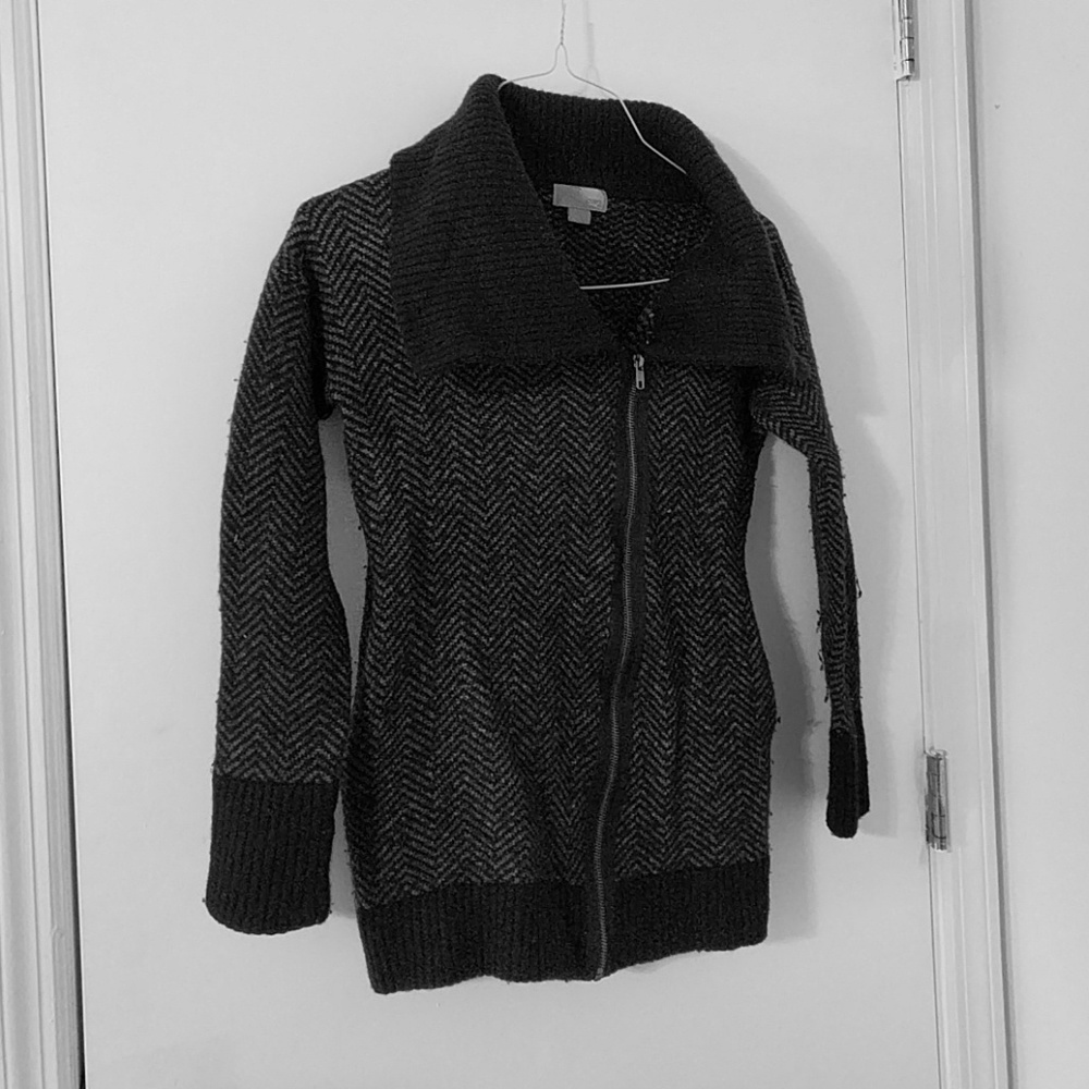 Love21 Chevron Sweater